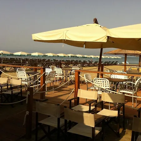 Aparthotel Oasi Del Mare Tirrenia